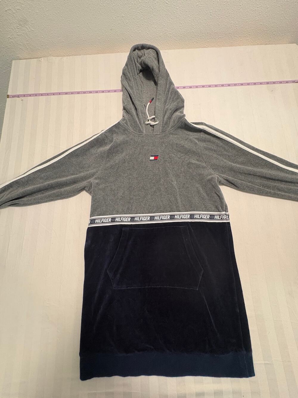 Tommy Hilfiger Sport Velour Colorblock Hoodie | Women's Medium